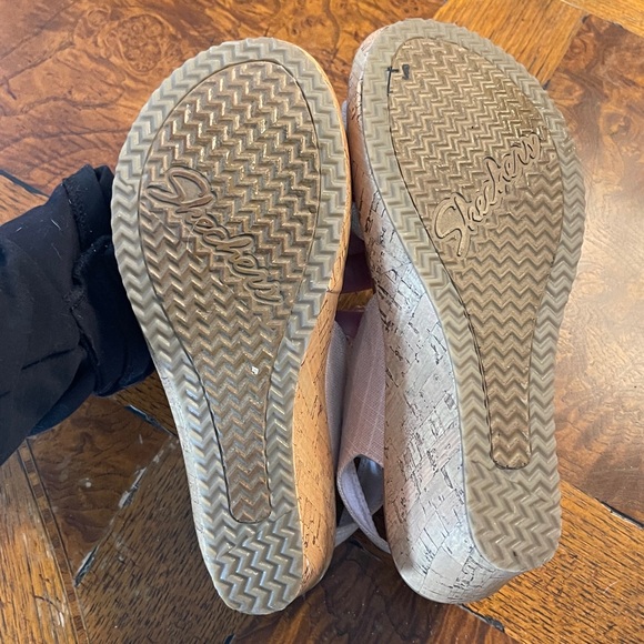 Skechers Luxe foam cork wedge size 7 with light pink straps Preloved - Picture 7 of 8